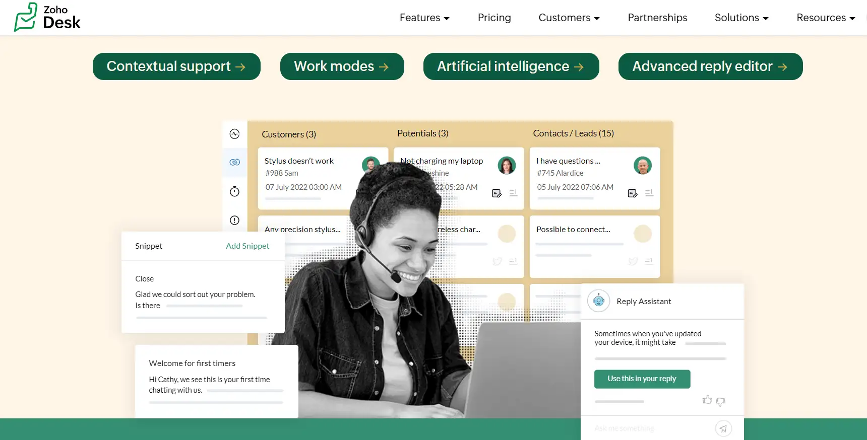 Landing Page Zoho Desk alternatif zendesk terbaik_Zoho desk