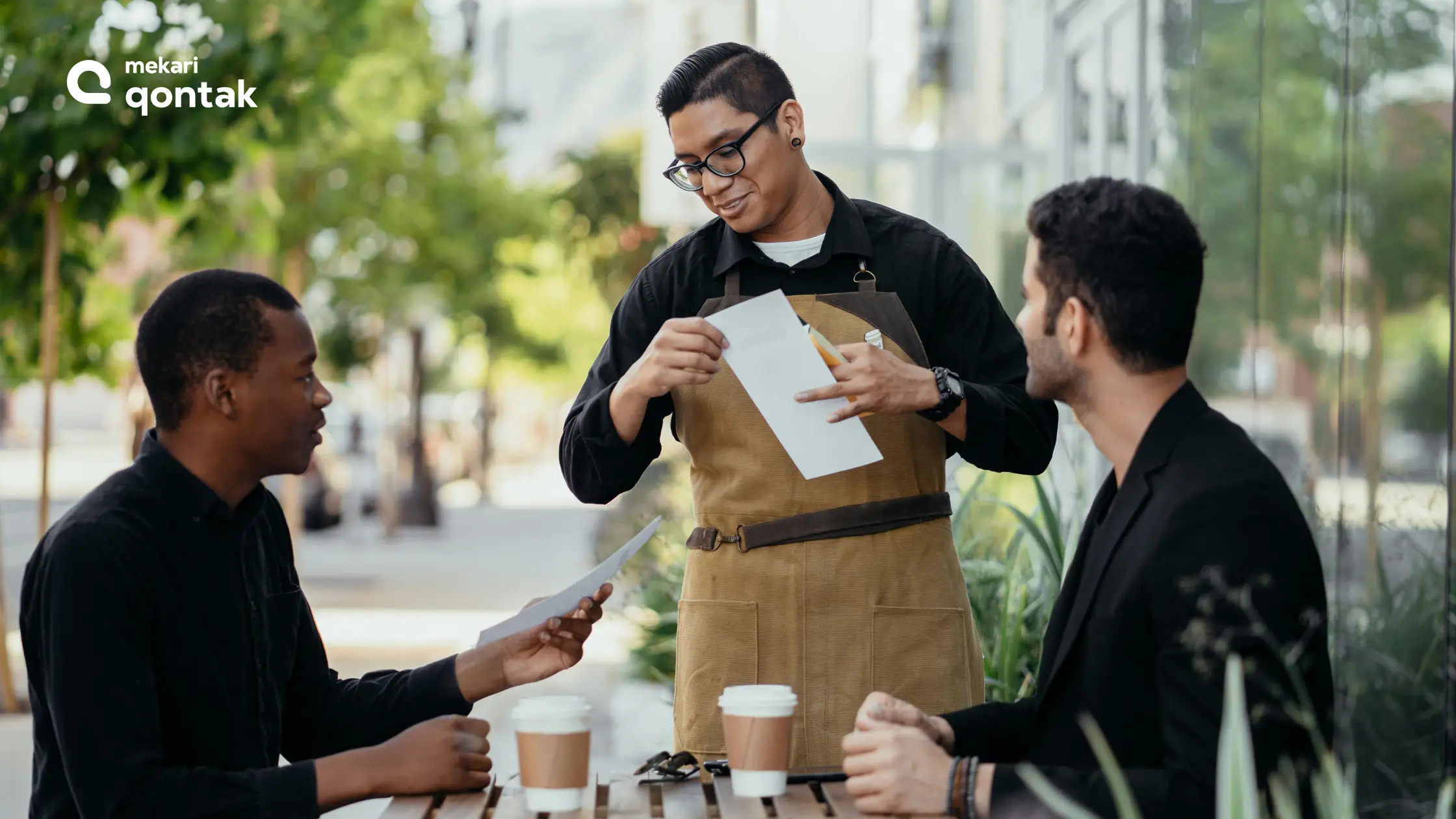 Manfaat Strategis Implementasi Program CRM bagi Perusahaan program crm-1